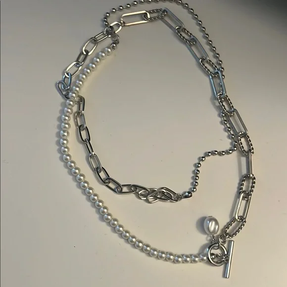 Silver and pearl necklace - Picture 1 of 2